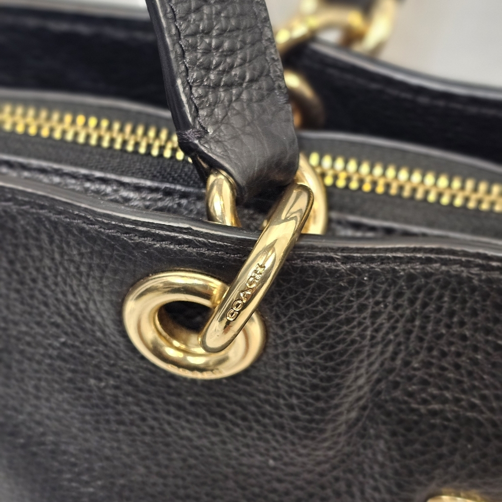 Coach Pebbled Leather Jes Tote F76701 Zip Tote Bag – Black & Gold Authenticated - Picture 5 of 10